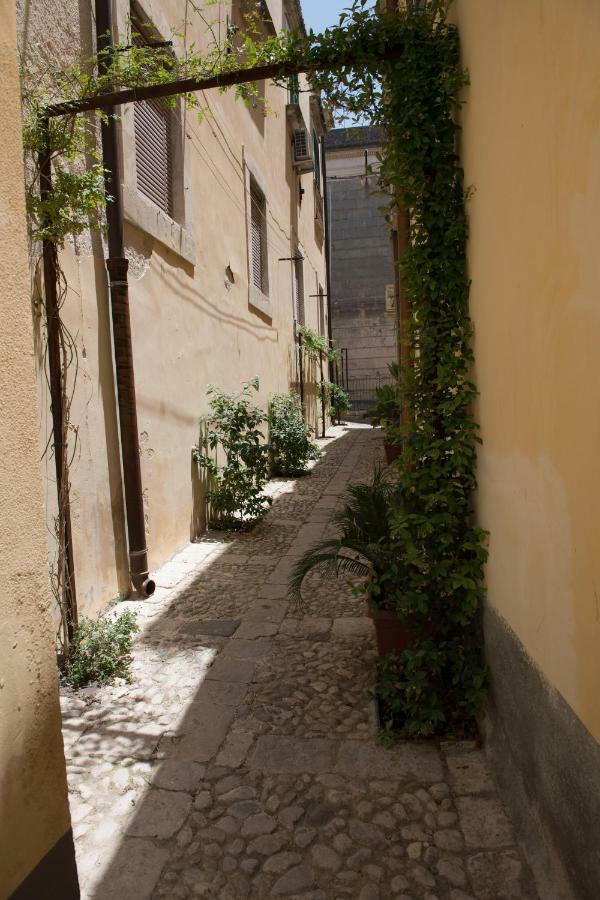Qui Ed Ora,Guest House. Noto Exterior photo